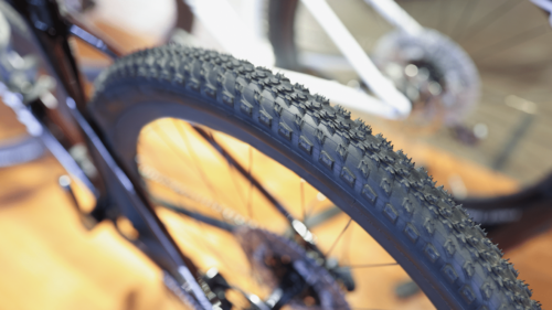 Rennrad Reifen Pannensicher Test: Die 11 besten Pannenschutzreifen (Bestenliste)